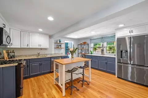 66 Spring St, Stoneham, MA 02180 photo 10