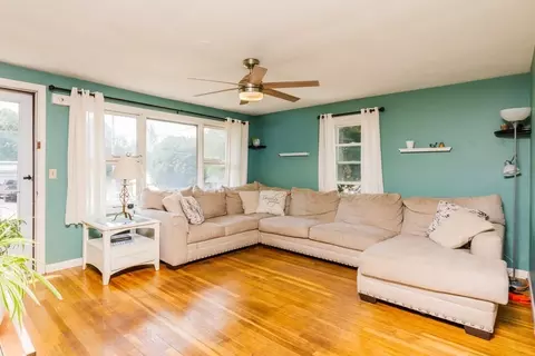 57 Fifth St, Gardner, MA 01440 photo 5