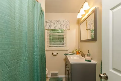 57 Fifth St, Gardner, MA 01440 photo 10