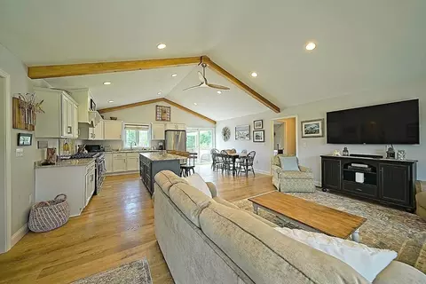 3 Blacksmith Dr, Acushnet, MA 02743 photo 8