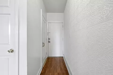 Entry Way - 140 Chestnut St #319, Springfield, MA 01103 photo 3 of 3