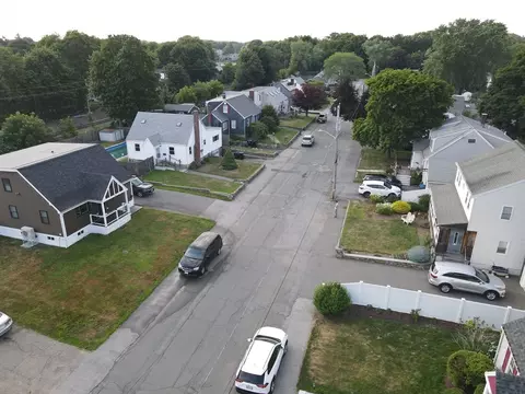 22 Windsor Rd, Beverly, MA 01915 photo 4