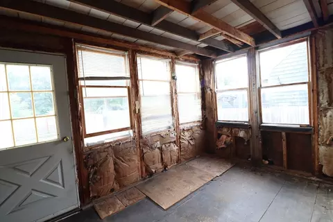 22 Windsor Rd, Beverly, MA 01915 photo 12
