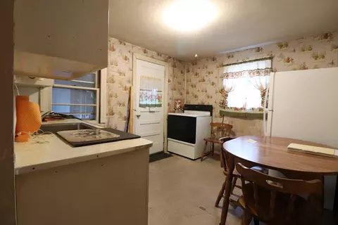 22 Windsor Rd, Beverly, MA 01915 photo 8
