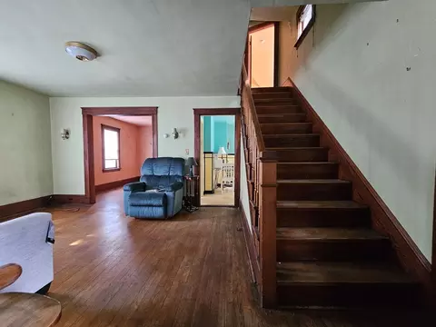 Living - 994 Pleasant St, Canton, MA 02021 photo 4 of 4