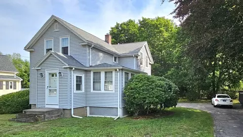 Exterior - 994 Pleasant St, Canton, MA 02021 photo 2 of 3