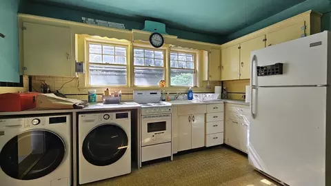 Other - 994 Pleasant St, Canton, MA 02021 photo 2 of 8