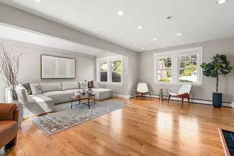 12 Sunset Rd, Stoneham, MA 02180 photo 4