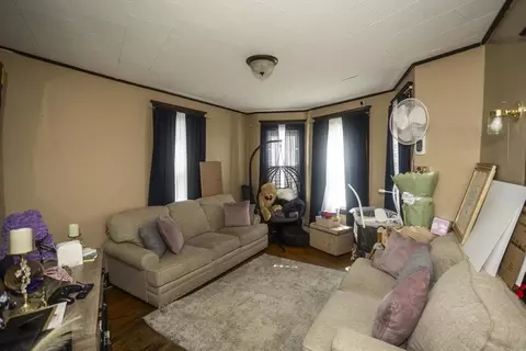 Living - 583 Chicopee St, Chicopee, MA 01013 photo 1 of 2
