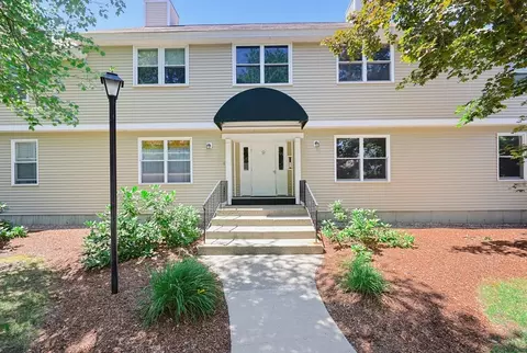 425 Main St #9D, Hudson, MA 01749