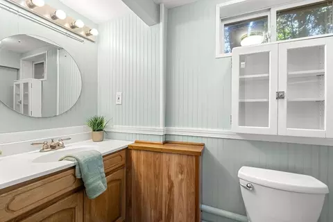 Bath - 88 Wright St, Arlington, MA 02474 photo 3 of 3