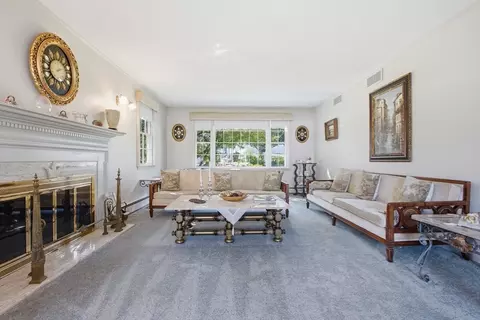 Living - 2 Russell Rd, Lynnfield, MA 01940 photo 1 of 3