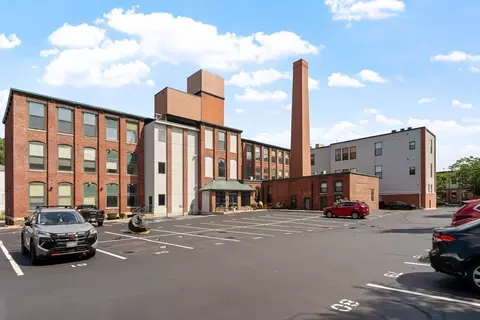 Exterior - 1 Envelope Ter #107, Worcester, MA 01604 photo 1 of 2