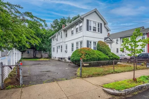 13-15 Osborne Rd, Arlington, MA 02474