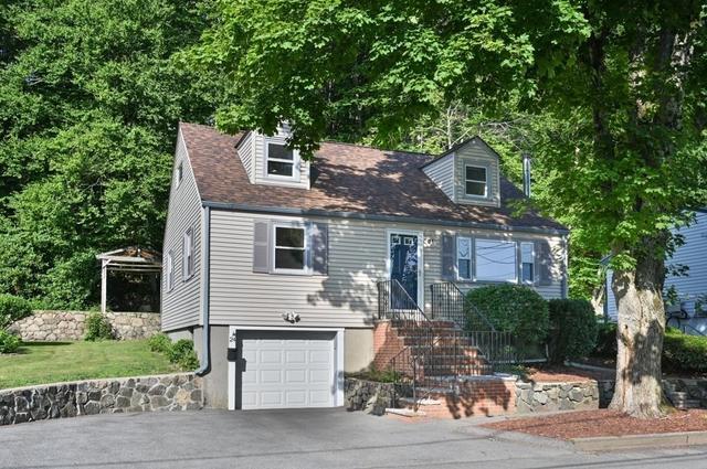24 Greenwood Rd, Peabody, MA 01960
