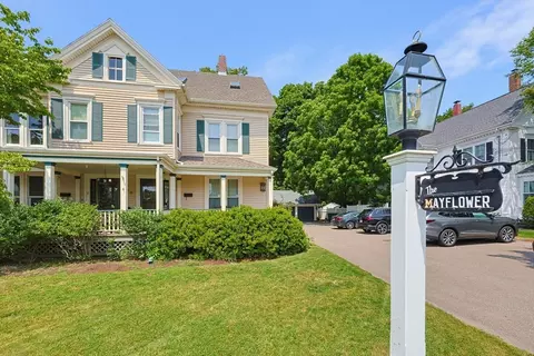 89 May St #4, Needham, MA 02492 photo 2