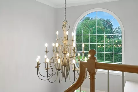 Entry Way - 5 Peach Tree Dr, Sutton, MA 01590 photo 2 of 2