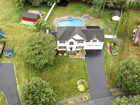 View/Area - 5 Peach Tree Dr, Sutton, MA 01590 photo 1 of 1
