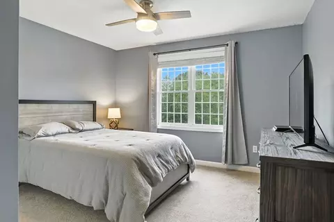 Bedroom - 5 Peach Tree Dr, Sutton, MA 01590 photo 5 of 5
