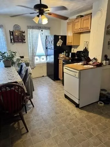 Kitchen - 5 Granite, Webster, MA 01570 photo 2 of 2