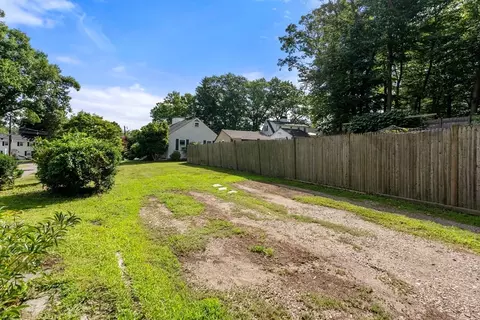 Exterior - 6 Chute Rd, Dedham, MA 02026 photo 16 of 16