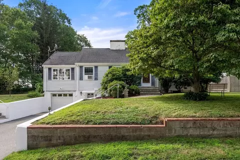 Exterior - 6 Chute Rd, Dedham, MA 02026 photo 5 of 16