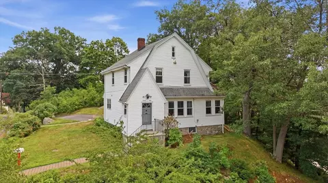 29 Park St, Melrose, MA 02176