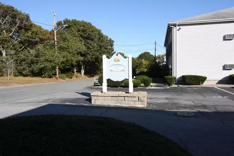 159 Center St #4, Dennis, MA 02639