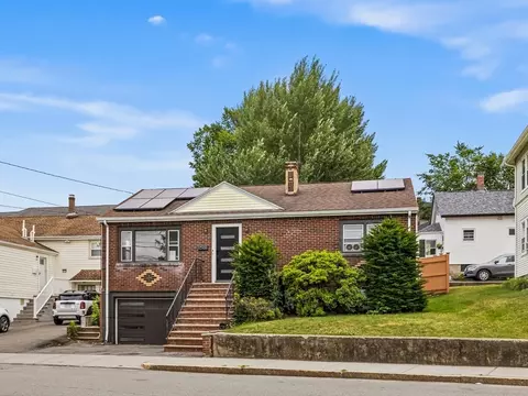 218 Warren, Watertown, MA 02472