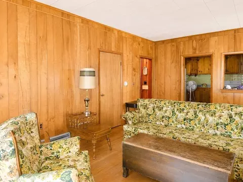 1439 S Main St, Athol, MA 01331 photo 4