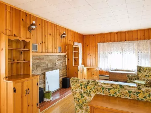 1439 S Main St, Athol, MA 01331 photo 5