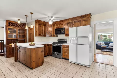 Kitchen - 173 Florence Rd, Lowell, MA 01851 photo 4 of 5