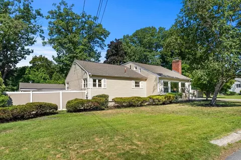 Exterior - 173 Florence Rd, Lowell, MA 01851 photo 2 of 7