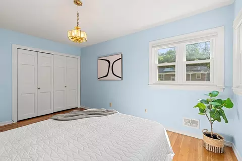 Bedroom - 173 Florence Rd, Lowell, MA 01851 photo 6 of 10