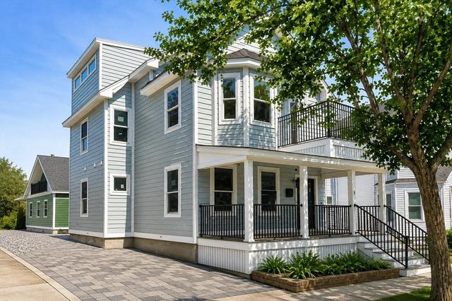 17 Macarthur St, Somerville, MA 02143