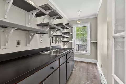Entry Way - 12 Crown St, Worcester, MA 01609 photo 2 of 2