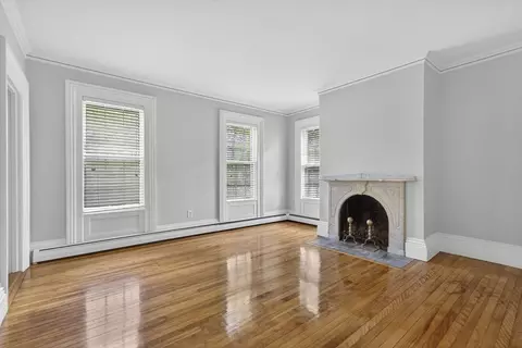 Living - 12 Crown St, Worcester, MA 01609 photo 6 of 10
