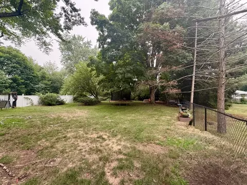 6 Hara St, Worcester, MA 01604 photo 4