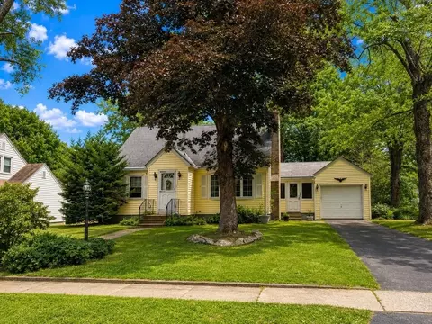 6 Hara St, Worcester, MA 01604 photo 1
