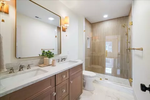 Bath - 18 Grant St #REAR, Needham, MA 02492 photo 2 of 4