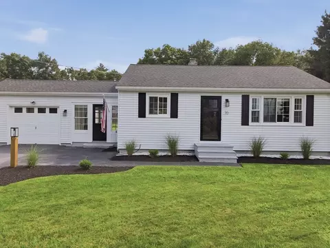 70 Sterling St, Lancaster, MA 01523