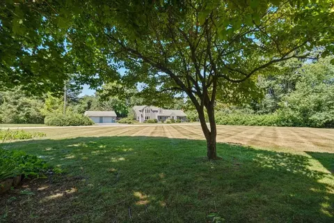 Exterior - 980 Randolph St, Canton, MA 02021 photo 6 of 6