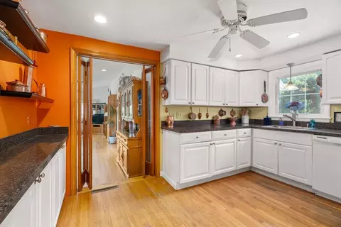 Kitchen - 980 Randolph St, Canton, MA 02021 photo 2 of 2
