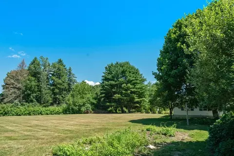Exterior - 980 Randolph St, Canton, MA 02021 photo 4 of 6