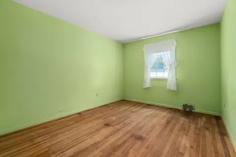 Bedroom - 980 Randolph St, Canton, MA 02021 photo 3 of 5