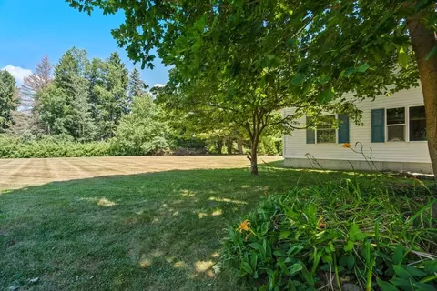 Exterior - 980 Randolph St, Canton, MA 02021 photo 5 of 6