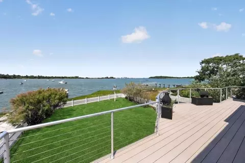 View/Area - 9 Beach Rd, Hingham, MA 02043 photo 2 of 5