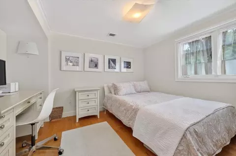 Bedroom - 9 Beach Rd, Hingham, MA 02043 photo 1 of 4