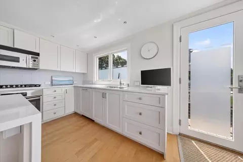 Kitchen - 9 Beach Rd, Hingham, MA 02043 photo 2 of 3