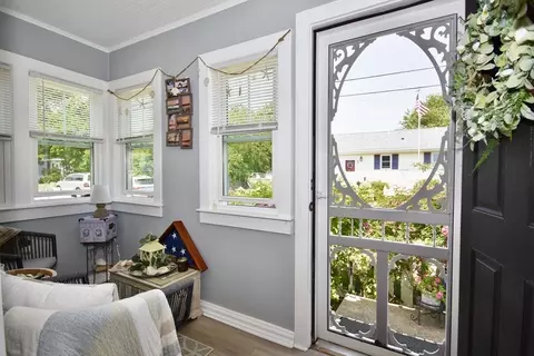 Entry Way - 30 Thirteenth St, Wareham, MA 02571 photo 1 of 3